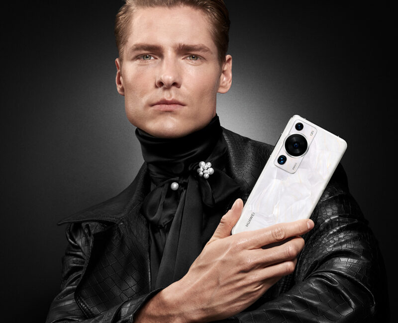 P60Pro 1080x1080 3nologo