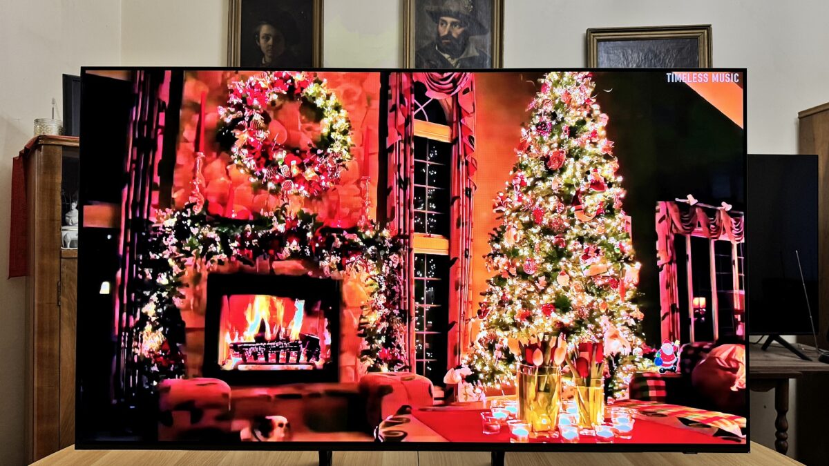 Samsung OLED TV S90C 15