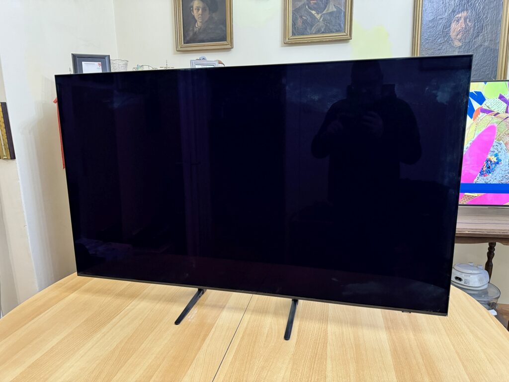 Samsung OLED TV S90C 4