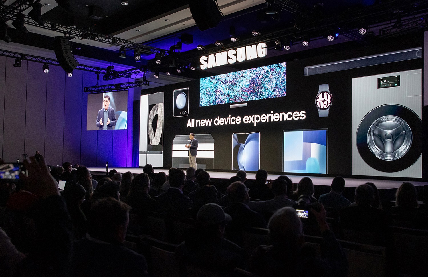 Samsungs ‘AI for All Vision Unveiled at CES 2024 dl3