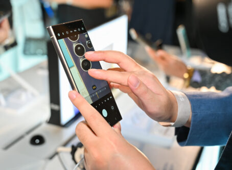TSE Trying Out S24 Devices 8