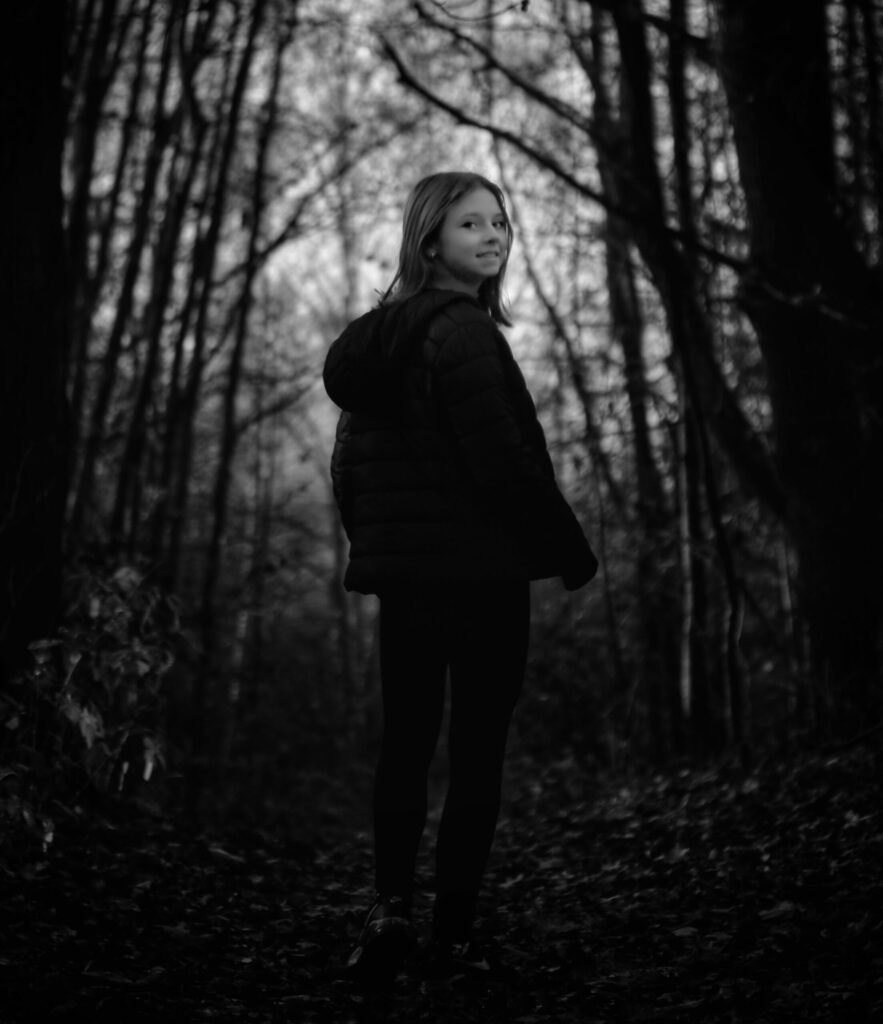 肖像 1703459670905110528 alone 1 scaled