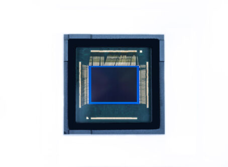 Samsung ISOCELL GNJ 1