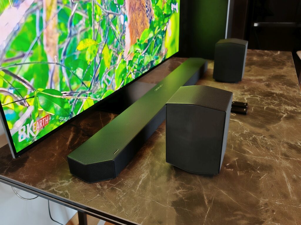 Samsung 55 OLED S95D soundbar HW Q930D 16