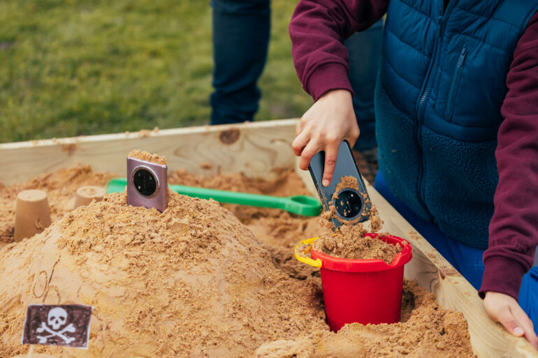 HONOR Magic7 Lite vs Kids PR Image 17