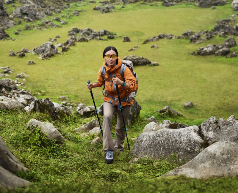 MKT Seiya Creative shot mountain hike 1 Black JPG RGB EN 20250428 1