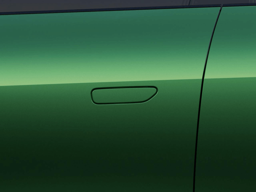 YU7 4