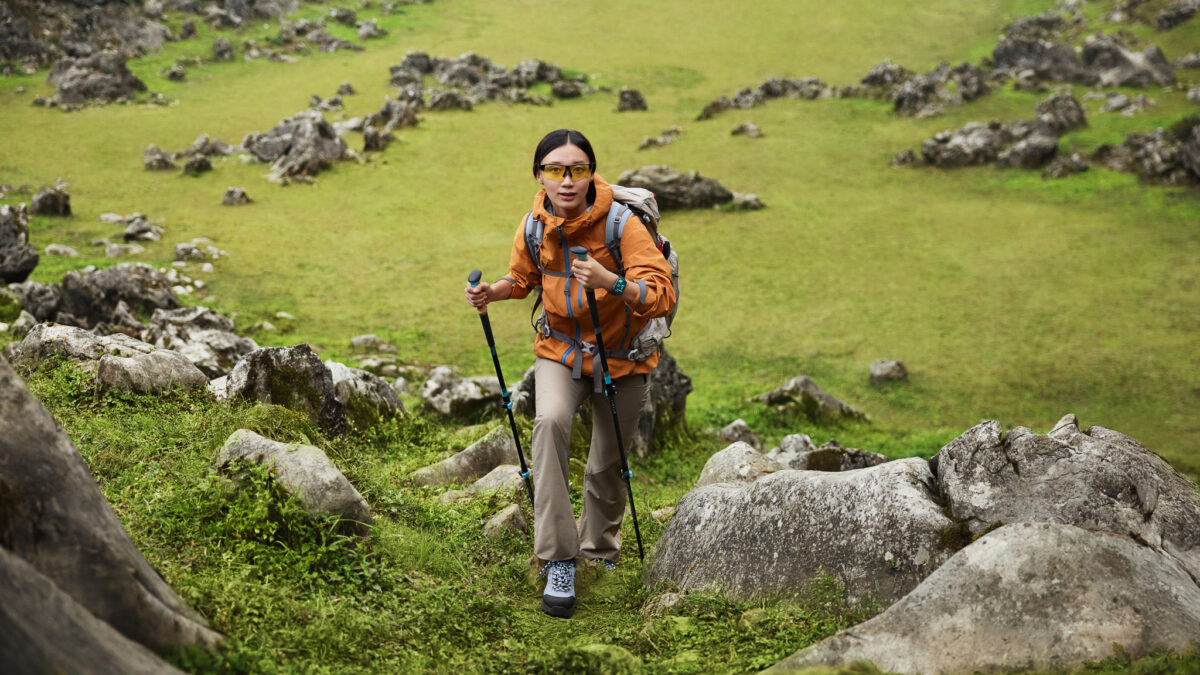 MKT Seiya Creative shot mountain hike 1 Black JPG RGB EN 20250428