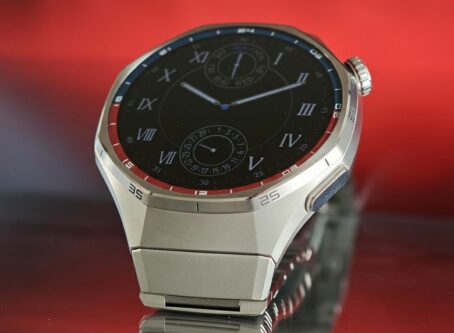 Huawei Watch GT 6 Pro recenzija – titan kućište i AMOLED zaslon