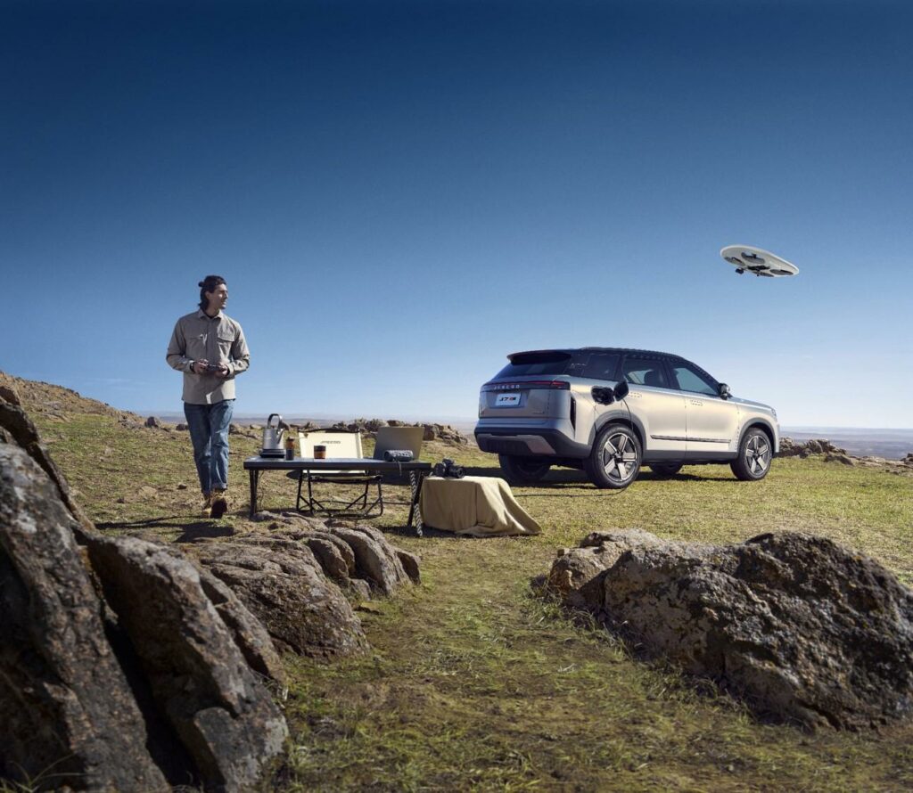 OmodaJaecooAdria Jaecoo 7 SHS 7