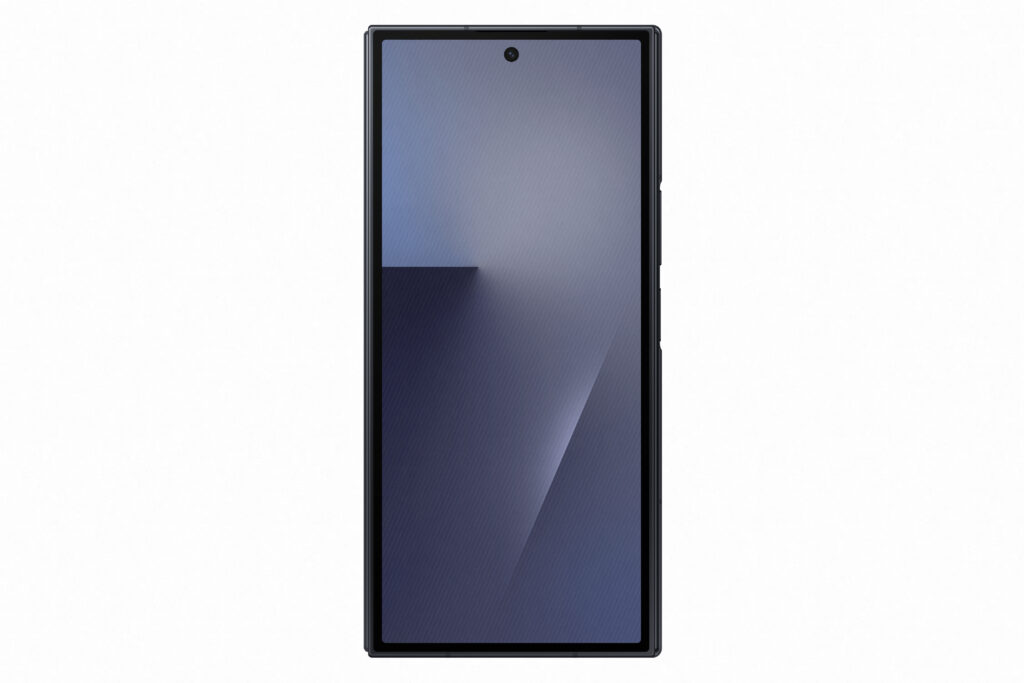 003 galaxy z trifold craftedblack closedfront