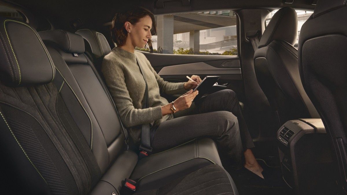 Peugeot E-408 – električna izvedba