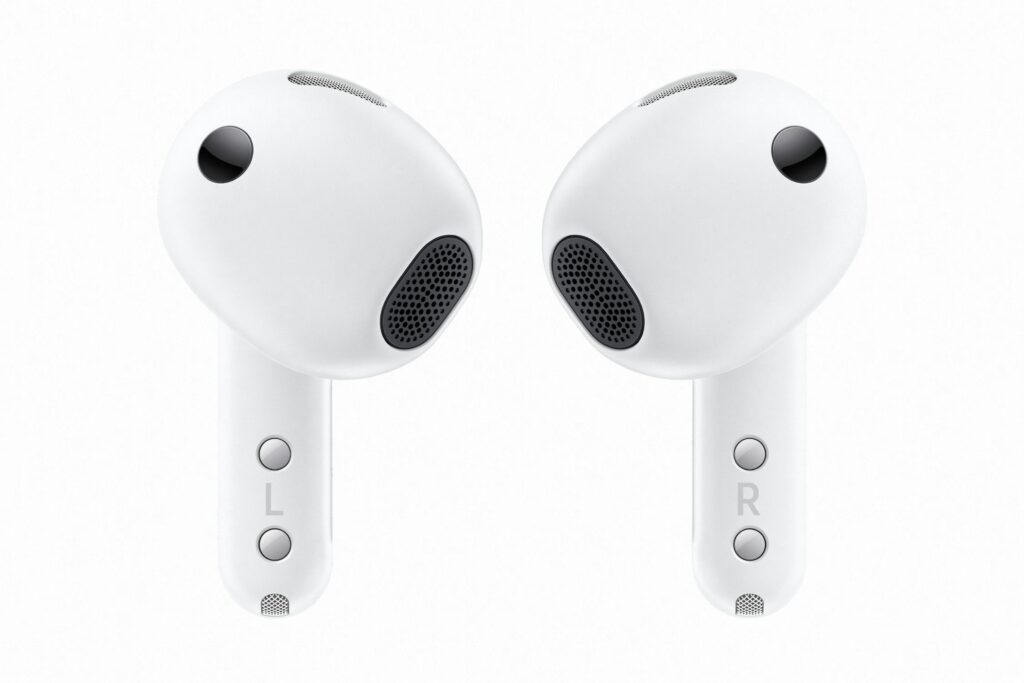 galaxy buds4 white 002 back 251121
