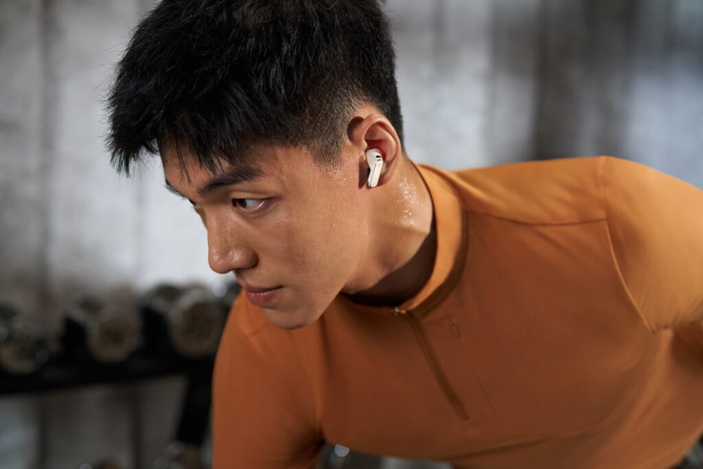 FreeBuds Pro 5 Product KSP Image Headquarter SAX KSP Image HQ IP57 Water Resistance JPG 20251212