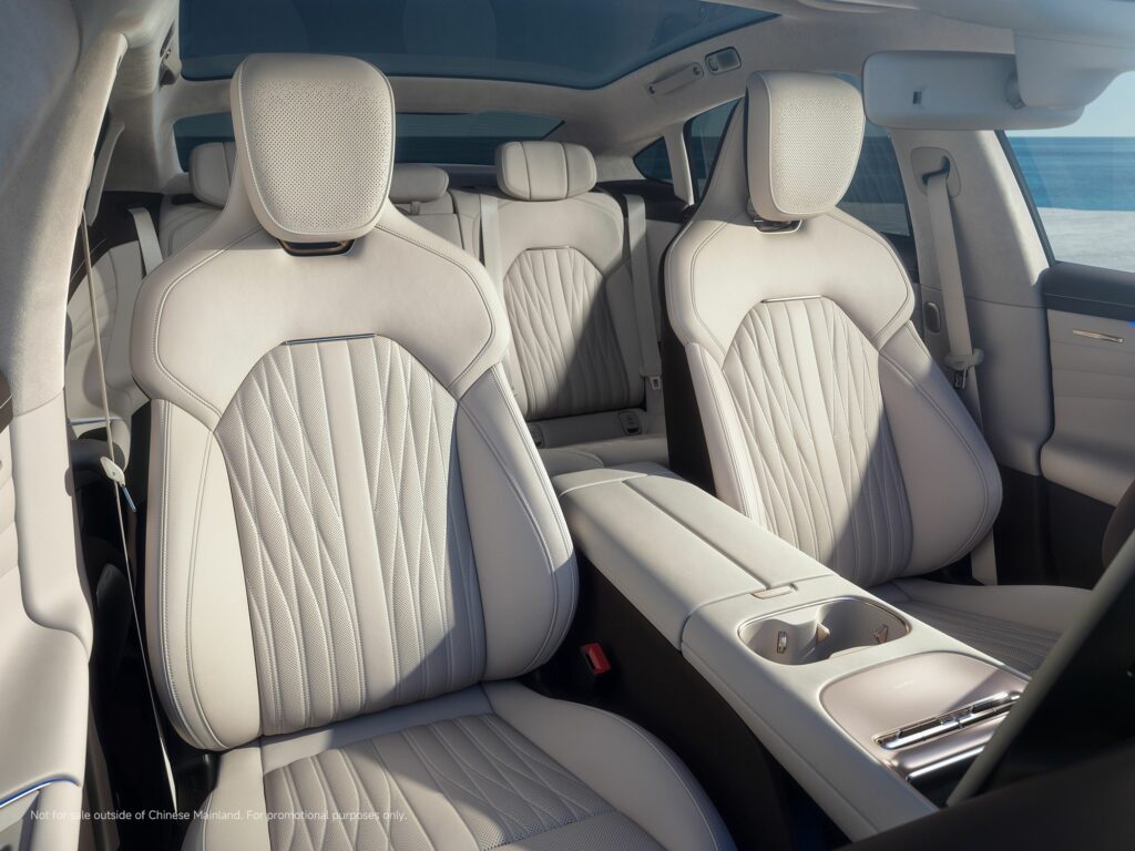 New generation Xiaomi SU7 12 Seats